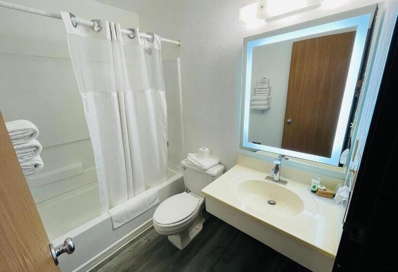 غرفة قياسية, Americas Choice Inn & Suites