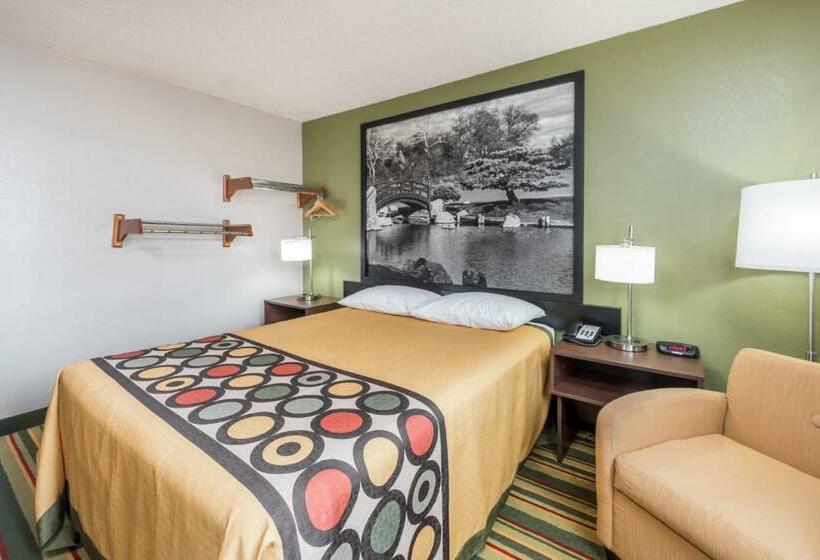 标准间, Super 8 By Wyndham Bloomington