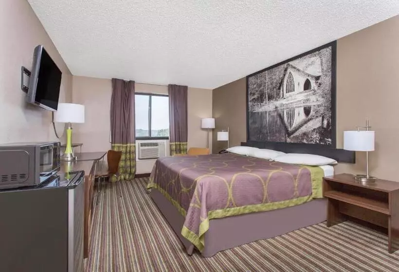 キングサイズベッドのスタンダードルーム, Super 8 By Wyndham Columbus Airport