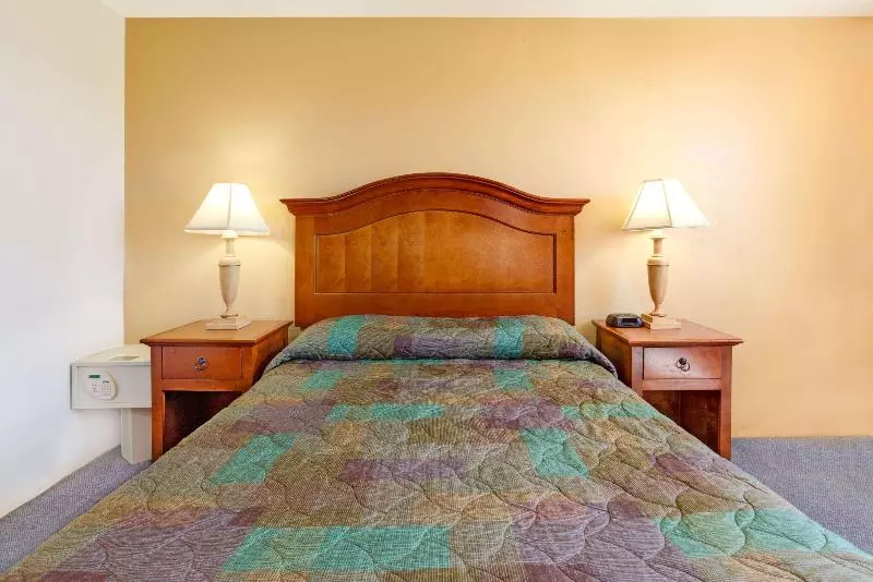 اتاق استاندارد, Super 8 By Wyndham Klamath Falls