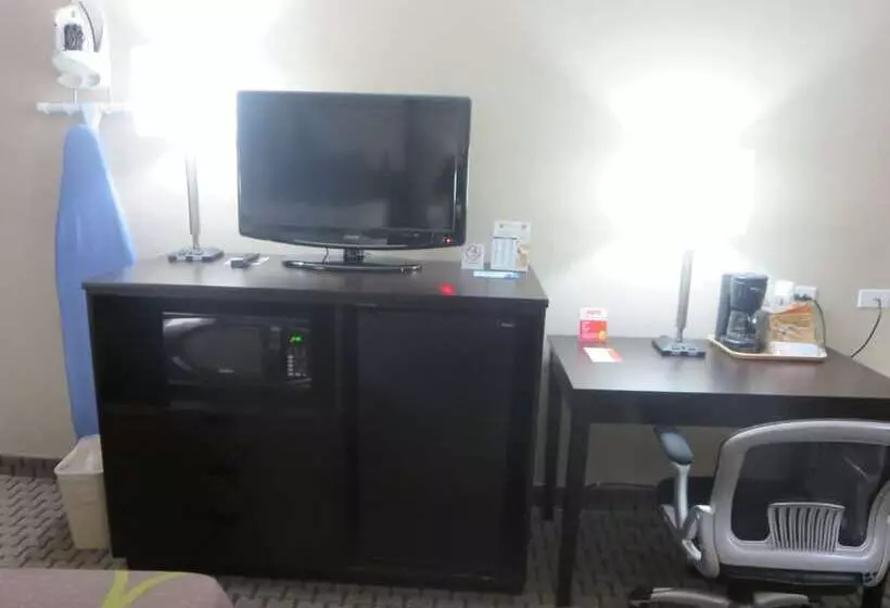 ２ダブルベッドのスタンダードルーム, Super 8 By Wyndham Mundelein/libertyville Area