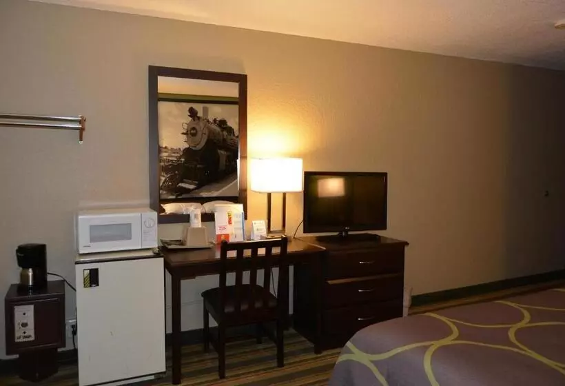 身障者適用スタンダードルーム, Super 8 By Wyndham Topeka/wanamaker Rd/i70