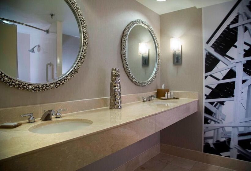 Номер Стандарт Двуспальная Кровать, Renaissance Orlando At Seaworld®