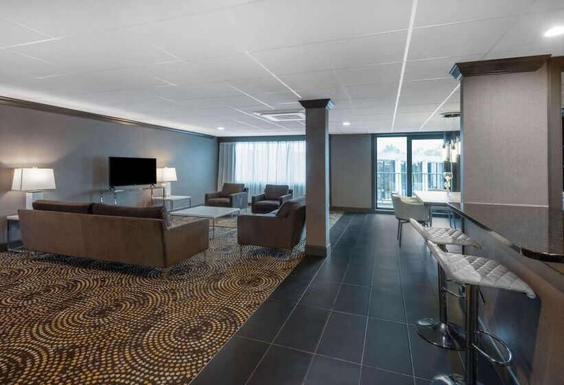 디럭스 스위트, Wyndham Lancaster Resort And Convention Center