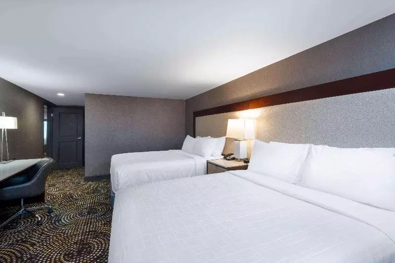 سوییت لوکس, Wyndham Lancaster Resort And Convention Center