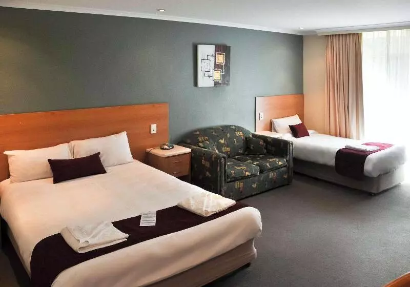 キングサイズベッドのデラックスルーム, Apa Hotel Woodbridge