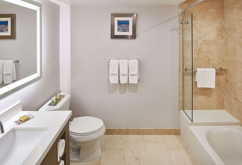 جناح, Doubletree By Hilton Torrance South Bay