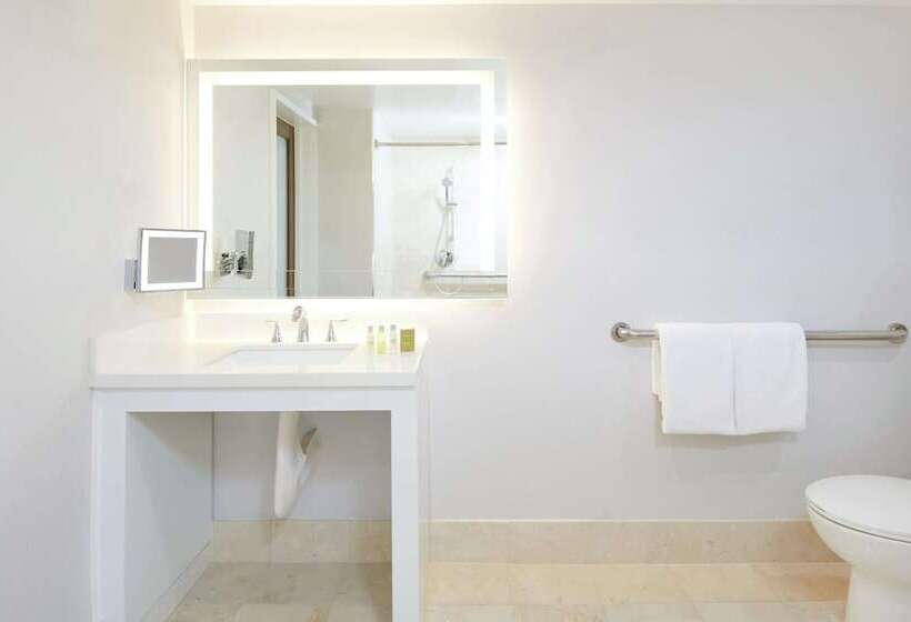 جناح, Doubletree By Hilton Torrance South Bay