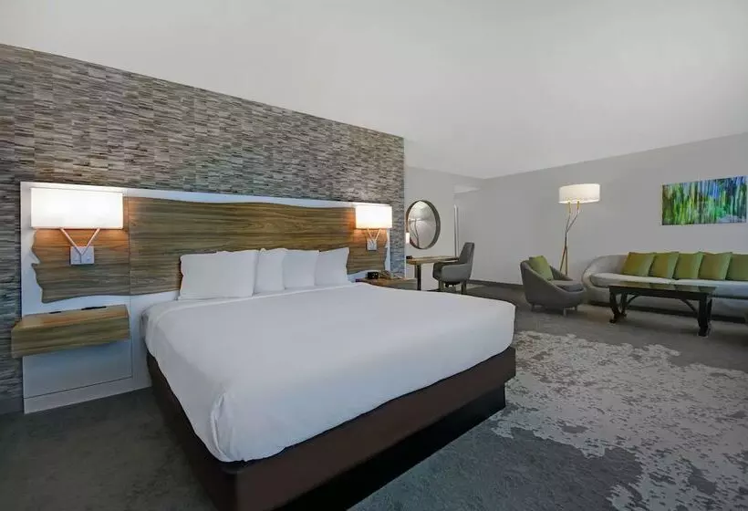 ジュニアスイート, Hilton Hasbrouck Heights/meadowlands