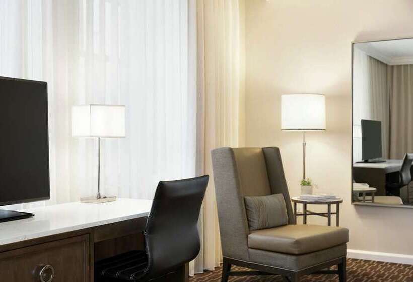 带2个双人床的标准工作室, Hilton Parsippany