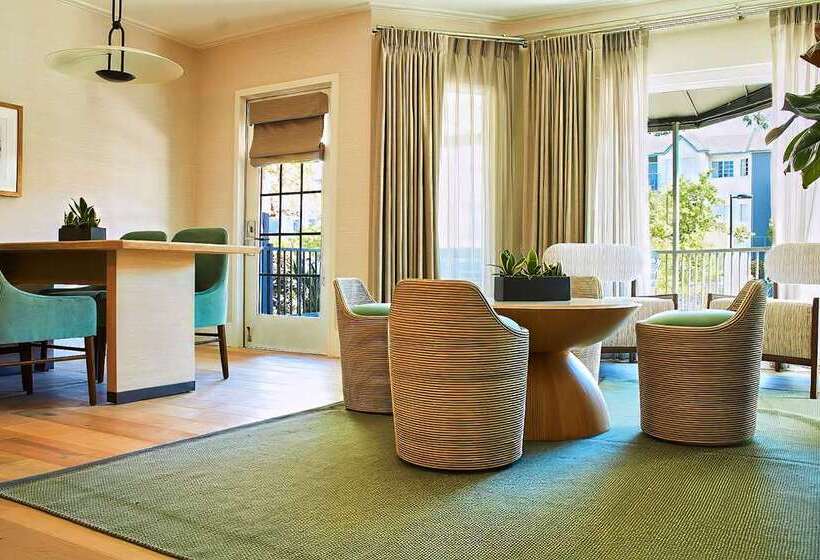 غرفة قياسية سرير كينج, Hilton Waco