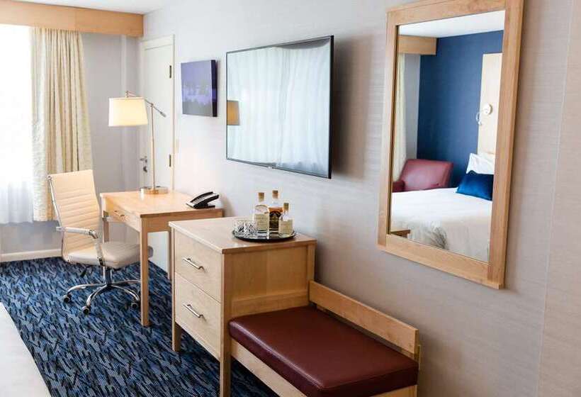 غرفة ديلوكس سرير ملكى, Hilton Waco