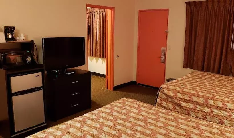 ２ダブルベッドのスタンダードルーム, Howard Johnson By Wyndham Flagstaff University West