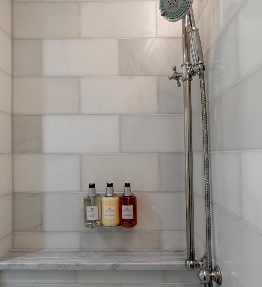 سوییت لوکس, Monteleone, New Orleans