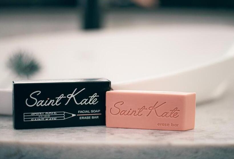 디럭스 룸 킹사이즈 침대, Saint Kate   The Arts