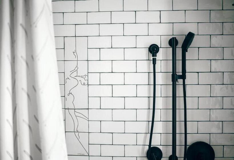 Студио Стандарт Кровать Кинг, Saint Kate   The Arts