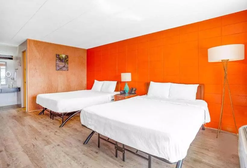 スタンダードルーム, Starved Rock Motor Inn Travelodge By Wyndham