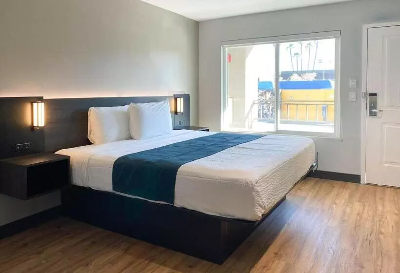 キングサイズベッドのスタンダードルーム, Studio 6 Suites Stockton, Ca Waterfront
