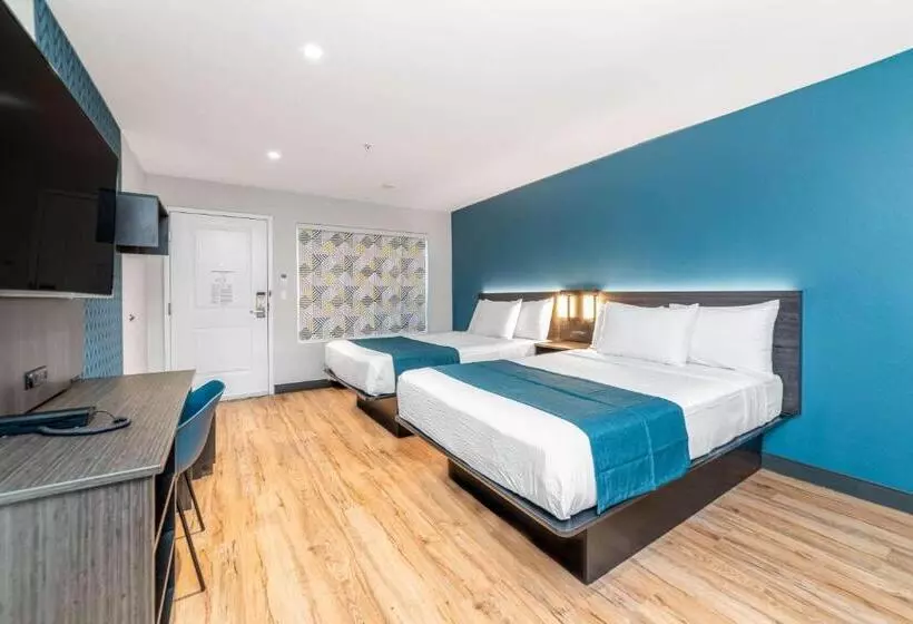 デラックスの４人部屋, Studio 6 Suites Stockton, Ca Waterfront