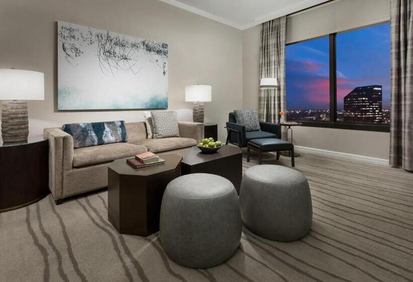 스위트 킹사이즈 침대, The Westin New Orleans