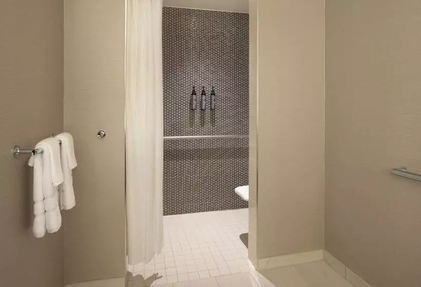 ２ダブルベッドのスタンダードルーム, The Westin South Coast Plaza, Costa Mesa