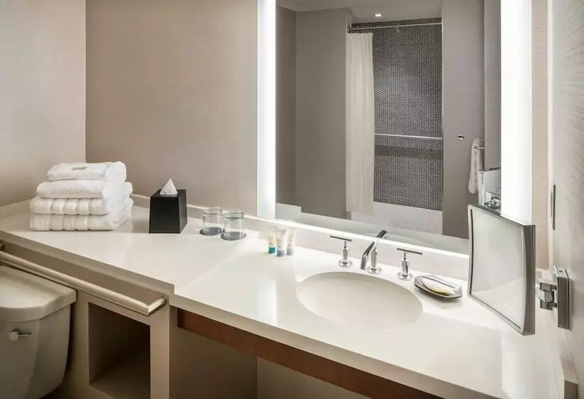 ２ダブルベッドのスタンダードルーム, The Westin South Coast Plaza, Costa Mesa