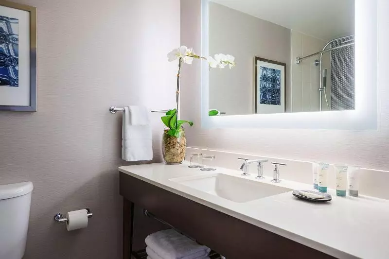 キングサイズベッドのスタンダードルーム, The Westin South Coast Plaza, Costa Mesa