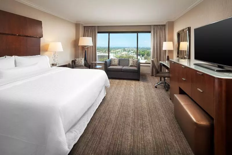 キングサイズベッドのスタンダードルーム, The Westin South Coast Plaza, Costa Mesa