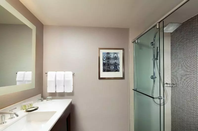 キングサイズベッドのスタンダードルーム, The Westin South Coast Plaza, Costa Mesa
