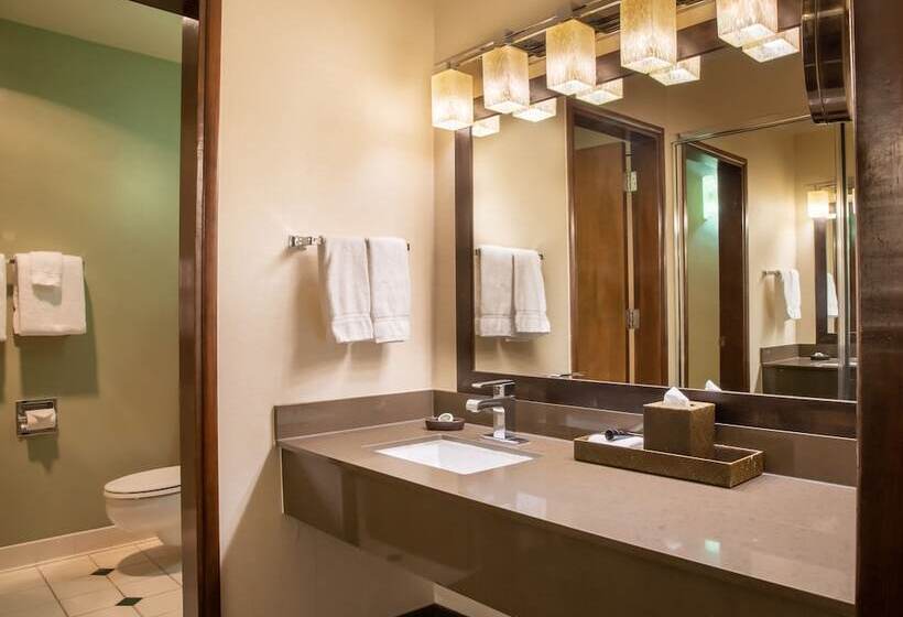 デラックスルーム, Valley River Inn