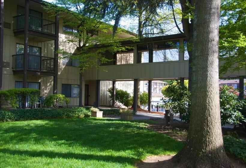 デラックスルーム, Valley River Inn