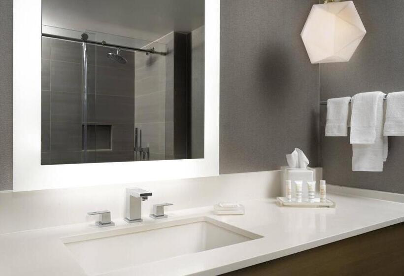 غرفة قياسية سرير مزدوج, Warner Center Marriott Woodland Hills