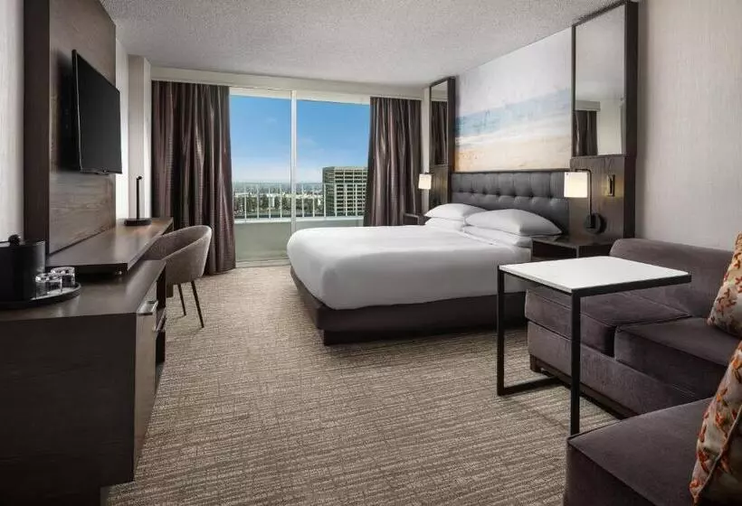 اتاق لوکس با تخت بزرگ, Warner Center Marriott Woodland Hills