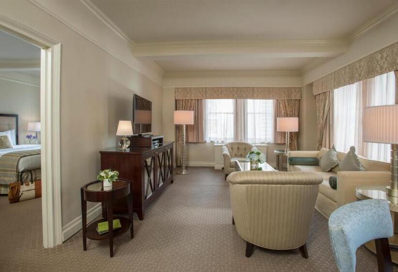 스위트 킹사이즈 침대, Warwick New York