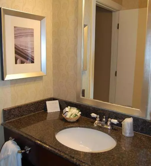 اتاق استاندارد, Windsor Inn