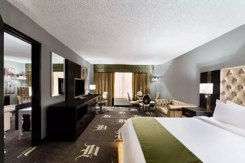 キングサイズベッドのスタンダードルーム, Wyndham Garden Dallas North