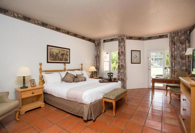 غرفة ديلوكس سرير كينج, Y O Ranch Hotel And Conference Center