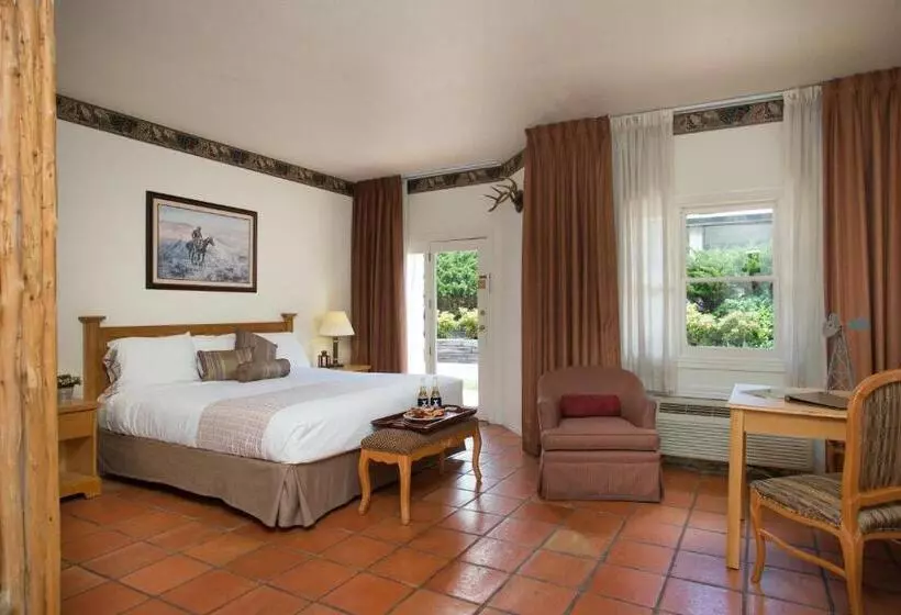 Perhehuone, Y O Ranch Hotel And Conference Center