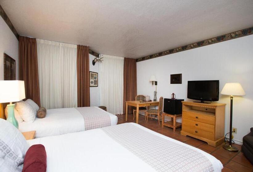 جناح ديلوكس, Y O Ranch Hotel And Conference Center