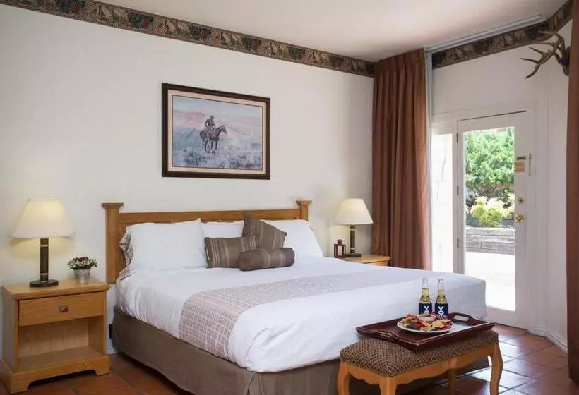 Deluxe Suite King Bed, Y O Ranch Hotel And Conference Center