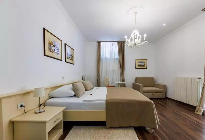 スタンダードルーム, Boutique Hotel Kaštel