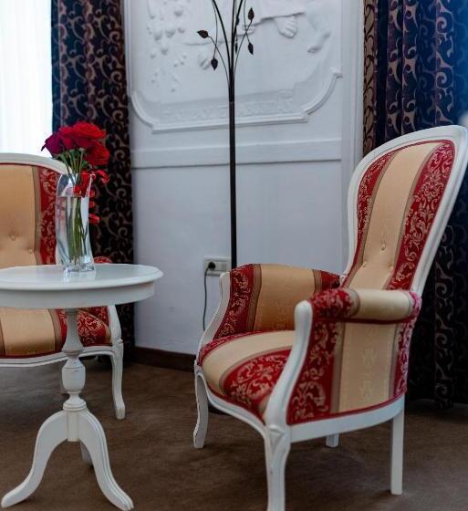 Номер Deluxe с Балконом, Boutique Hotel Kaštel