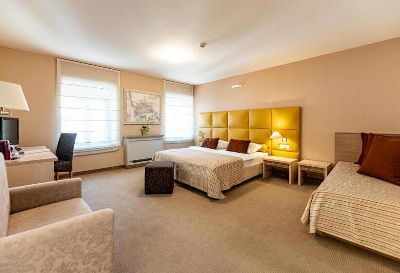 Quarto Deluxe com Sacada, Boutique Hotel Kaštel
