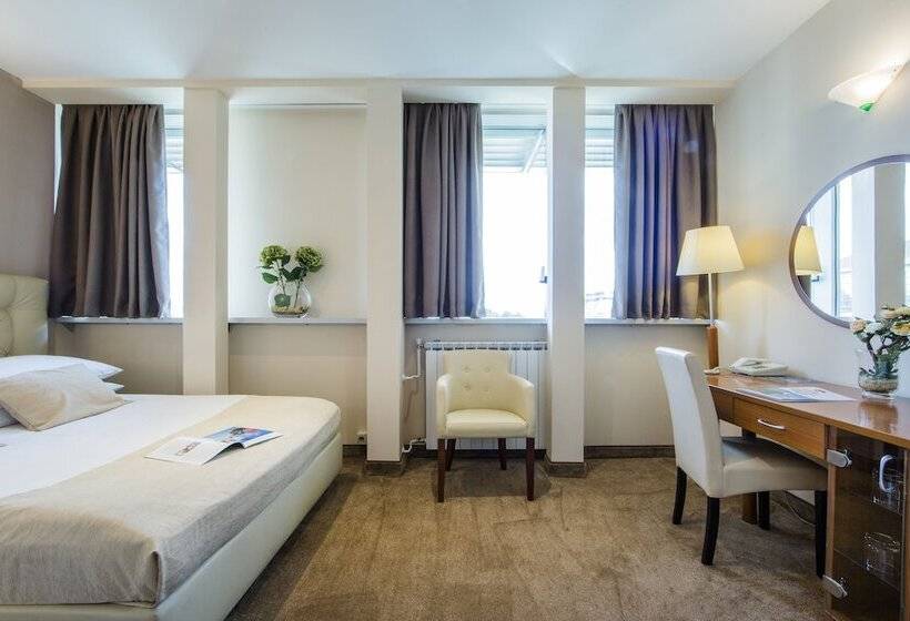 غرفة كومفورت فردية, Central