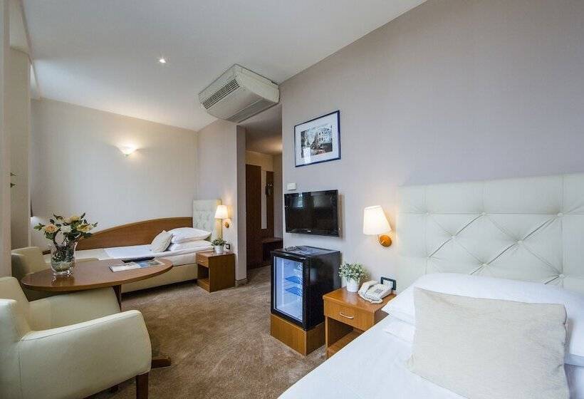 غرفة كومفورت, Central