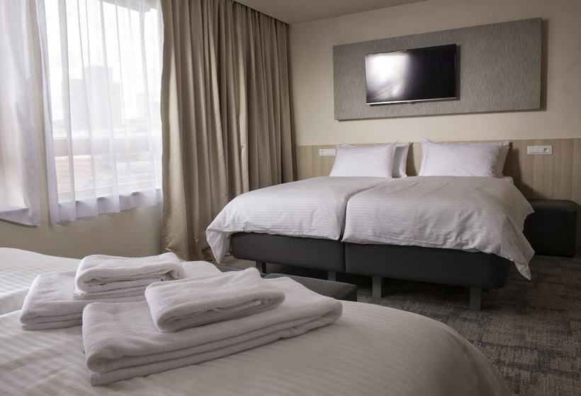 اتاق استاندارد چهار تخته, City Hotel Ljubljana