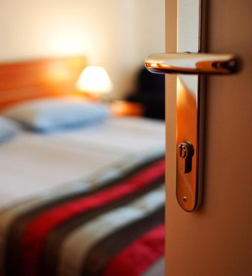 اتاق استاندارد, Creina