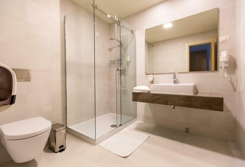 Номер Комфорт, Crikvenica