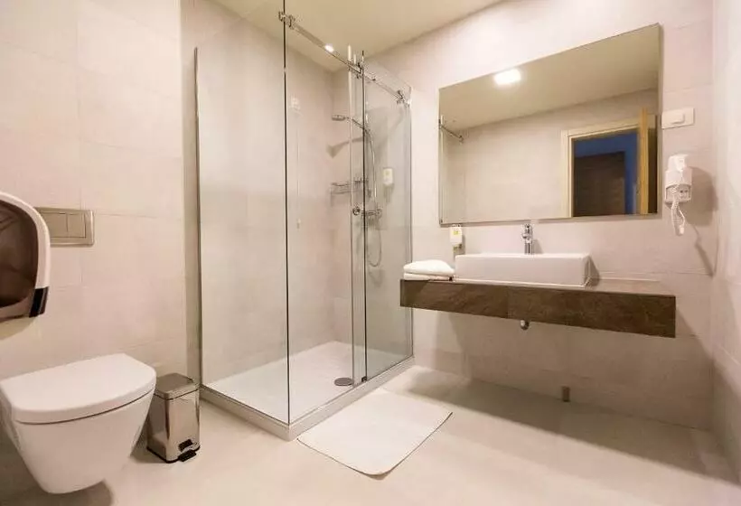 اتاق راحتی, Crikvenica