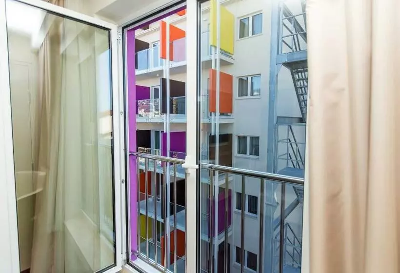 اتاق راحتی, Crikvenica